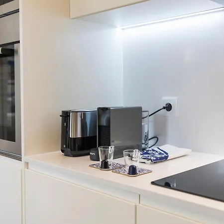 Urban Chic In The Heart Of Historic Apartmán