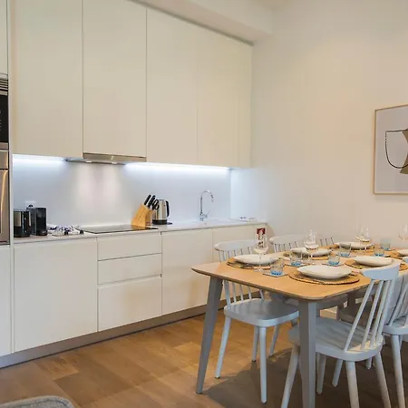 Urban Chic In The Heart Of Historic Apartment Lisbon